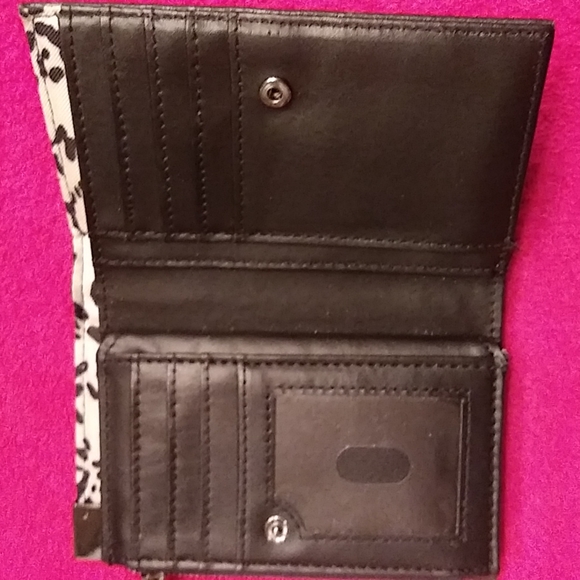 Jessica Simpson wallet - Picture 5 of 6